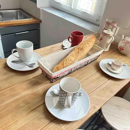 Cosy Air-conditioned In Old Antibes, Walk To & Market Апартаменти Антіб