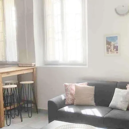 Cosy Air-conditioned In Old Antibes, Walk To & Market Апартаменти